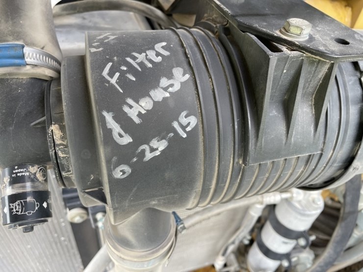 2011-caterpillar-305d-cr-image-21