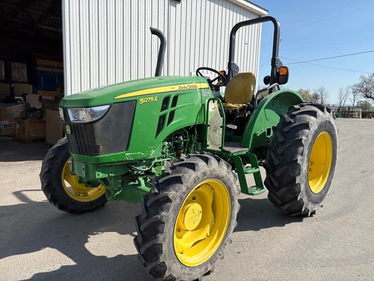 john-deere-5075e-image-3