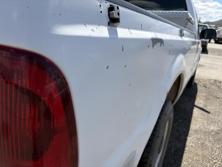 2001-ford-f250-image-9