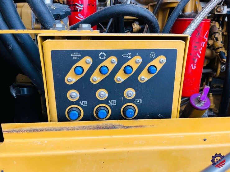 2010-caterpillar-120m-image-109