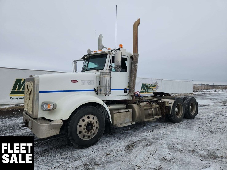2015-peterbilt-367-image-1