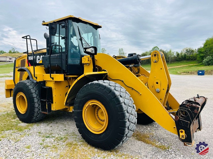2019-caterpillar-950m-image-7