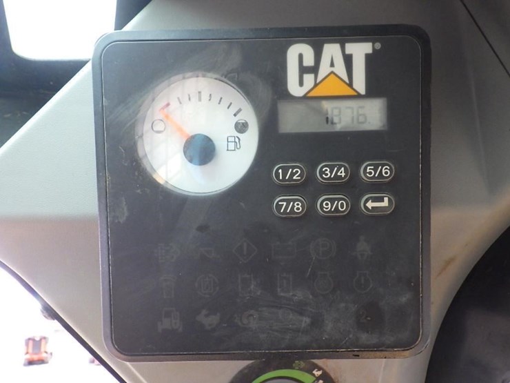 2020-caterpillar-226d3-image-31