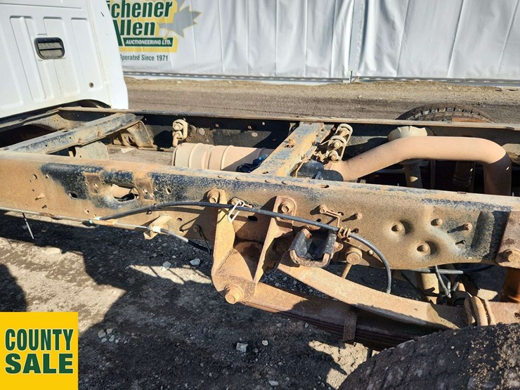 2013-ford-f550-image-45