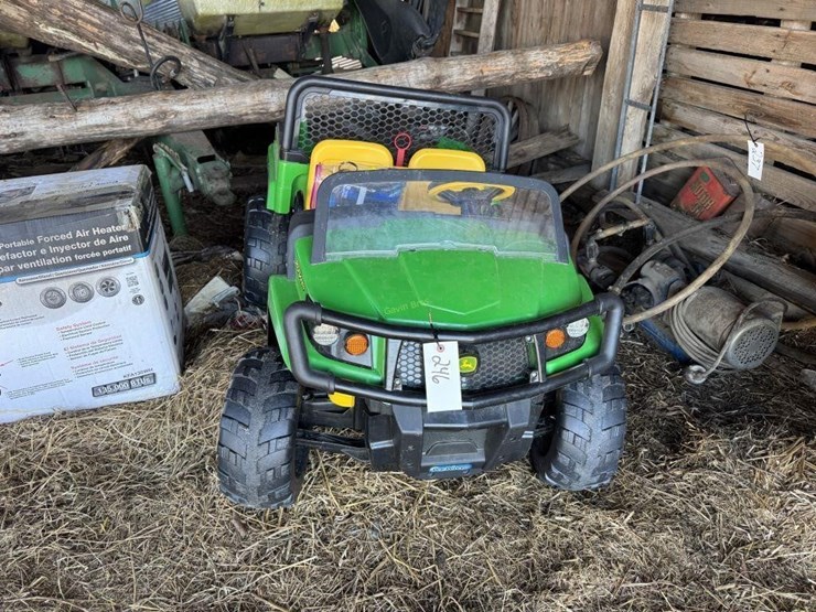 john-deere-gator-image-2