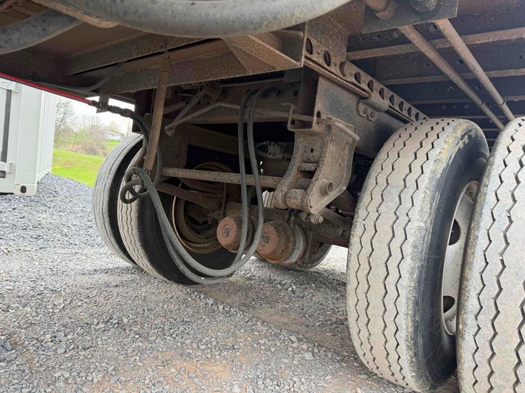 1992-dorsey-walking-floor-image-15