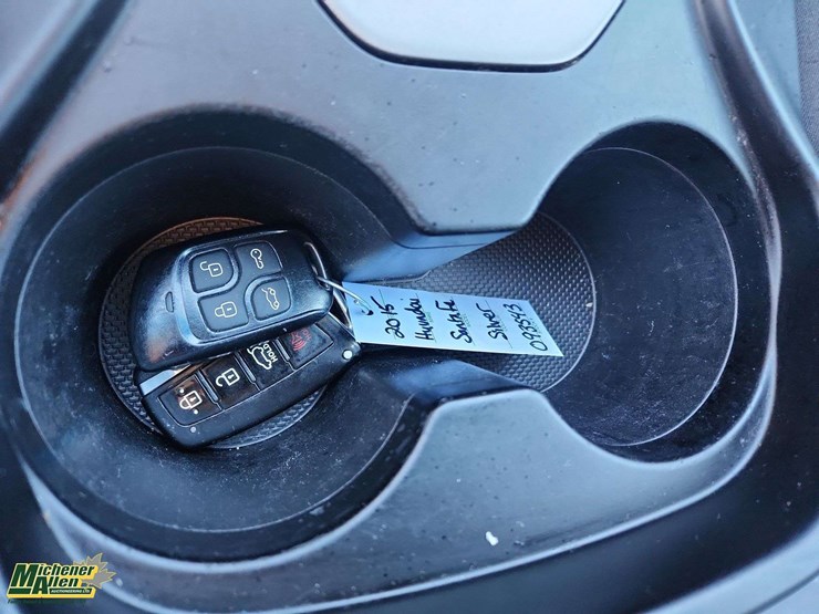 2015-hyundai-santa-fe-image-11