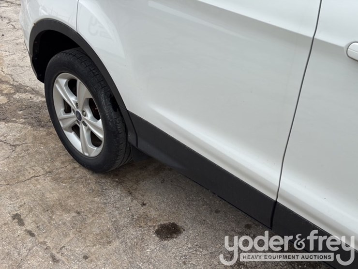 2014-ford-escape-image-27