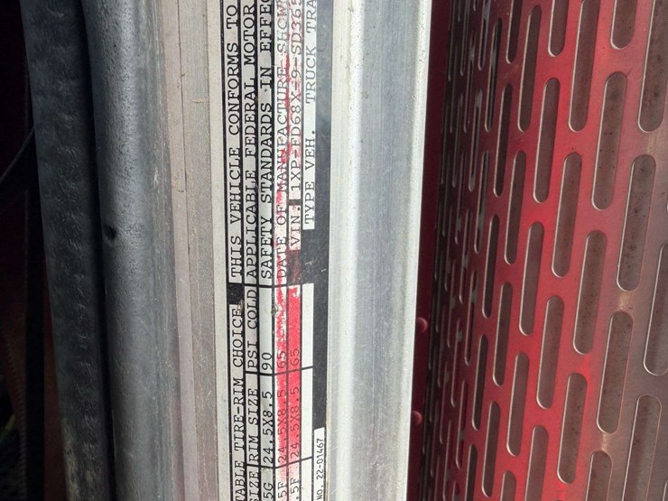 1995-peterbilt-378-image-52