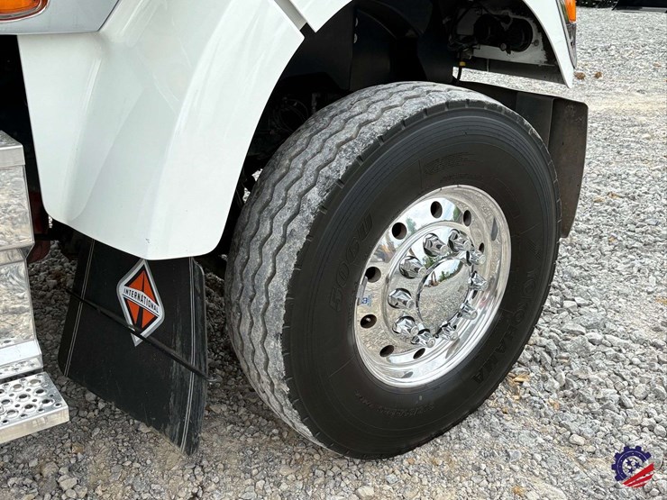 2024-international-hx520-image-14