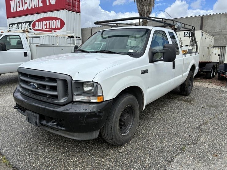 2004-ford-f250-image-1