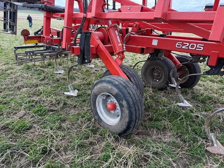 kuhn-landsman-6205-field-finisher-image-17