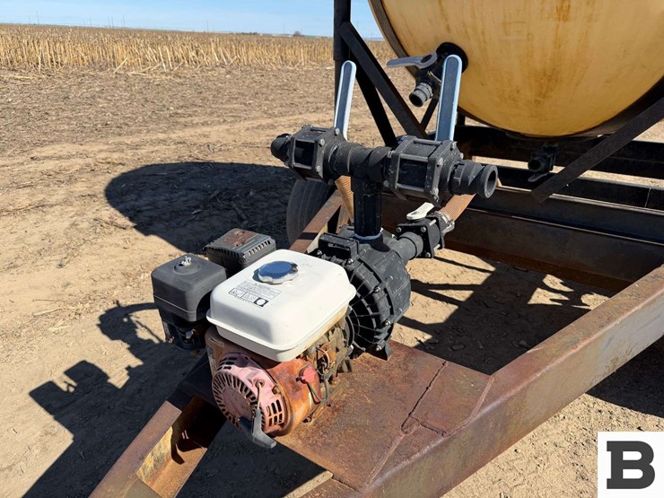 bubble-tank-chemigation-trailer-image-9