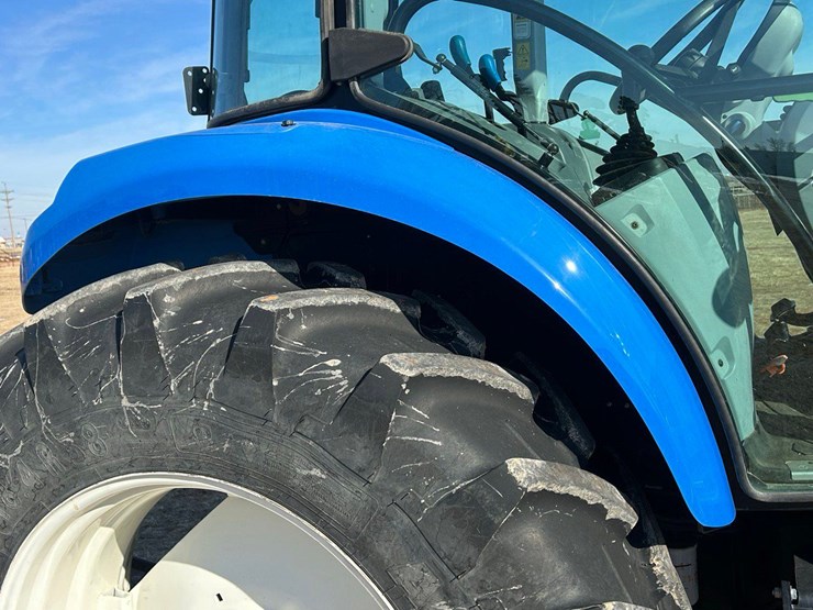 2022-new-holland-ts6.140-image-24