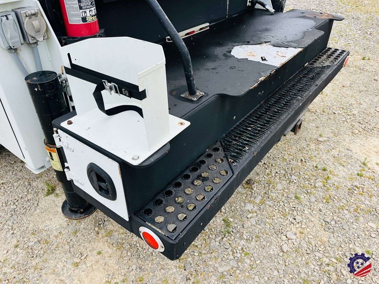 2015-international-durastar-4300-image-29