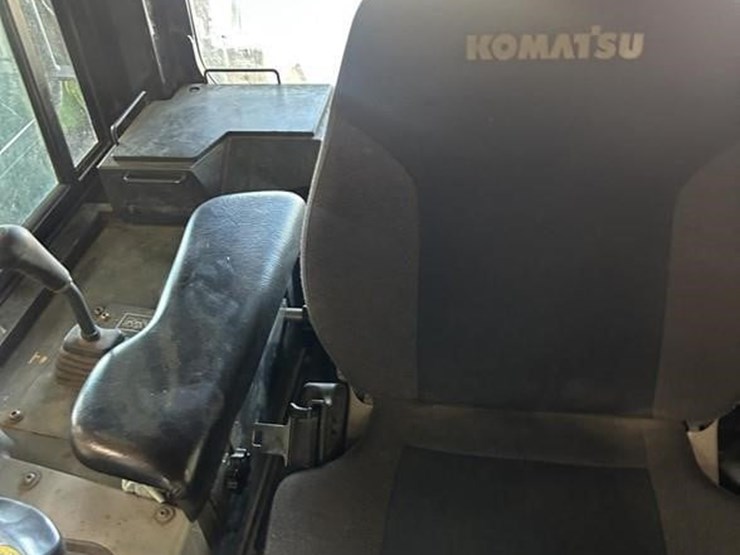 2017-komatsu-d61pxi-image-29