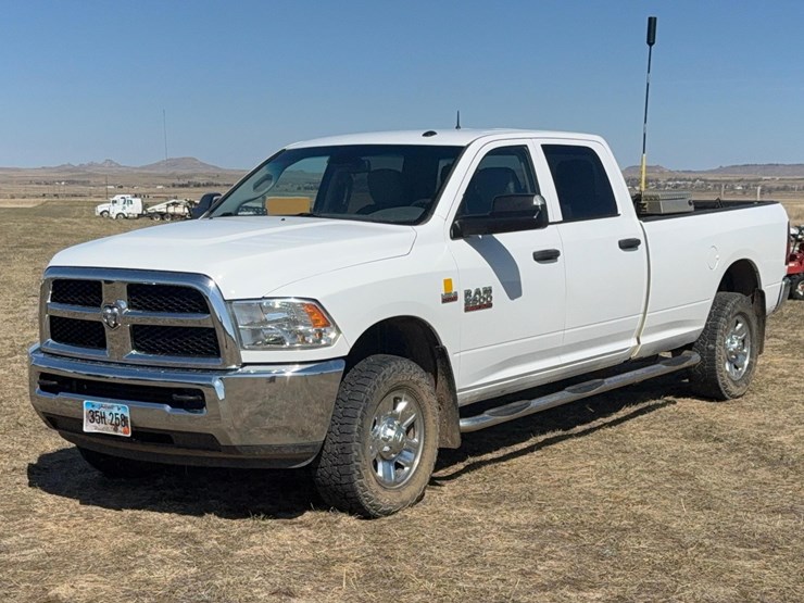 2015-ram-2500-hd-image-1
