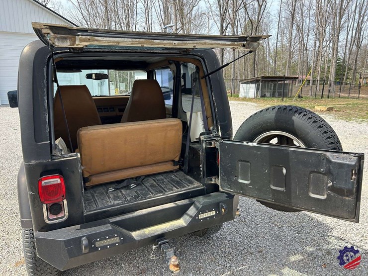 1994-jeep-wrangler-image-82