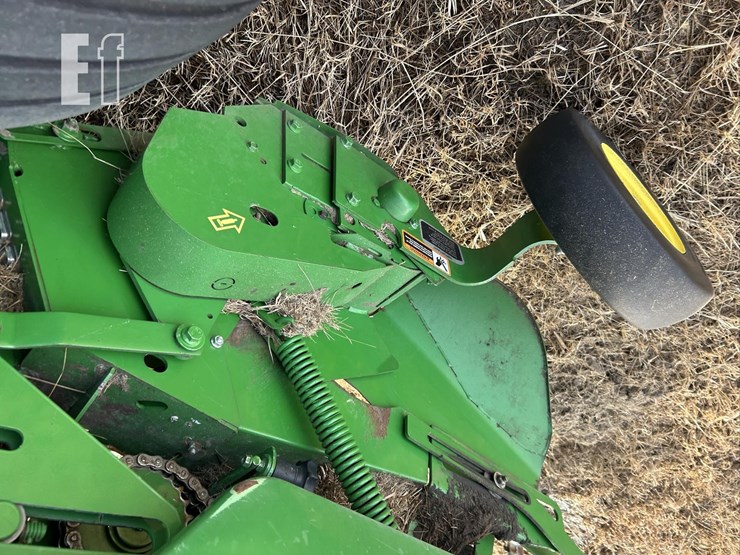 2019-john-deere-560m-image-35