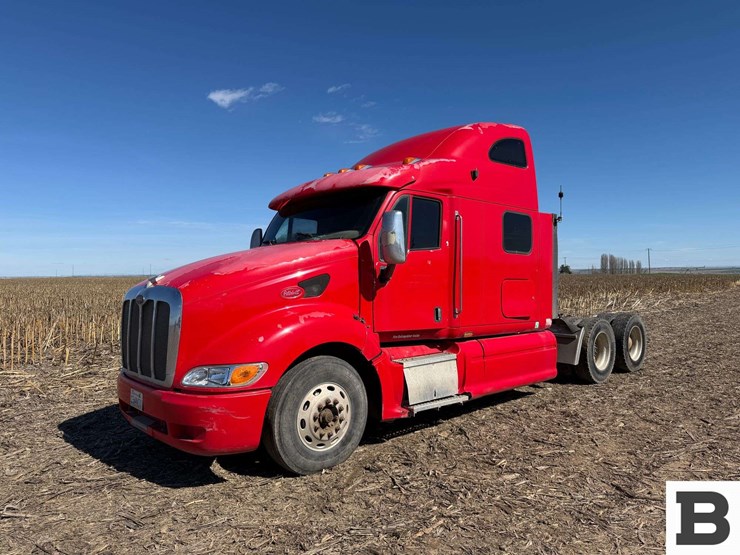 2008-peterbilt-387-image-2