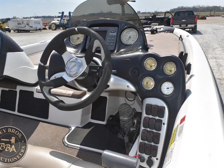 2006-stratos-201proxl-44817-image-28