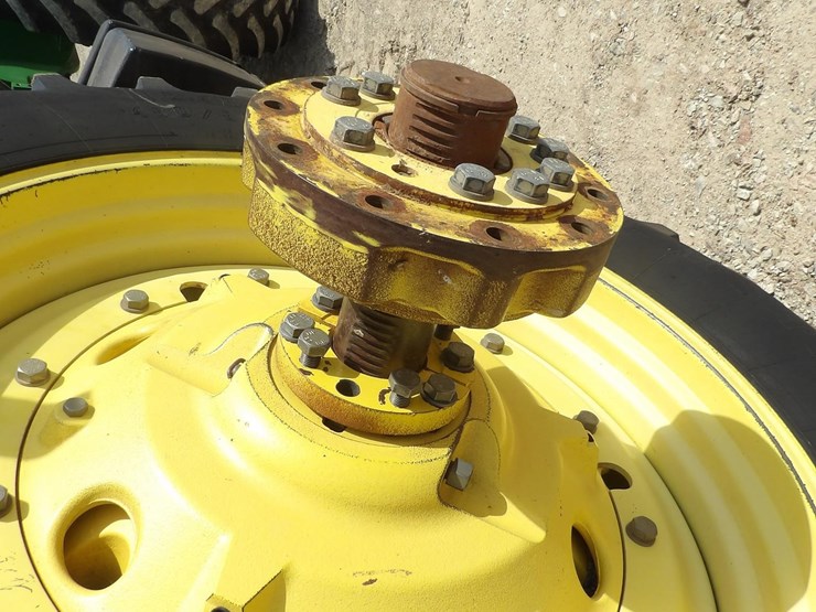 john-deere-8120-image-12