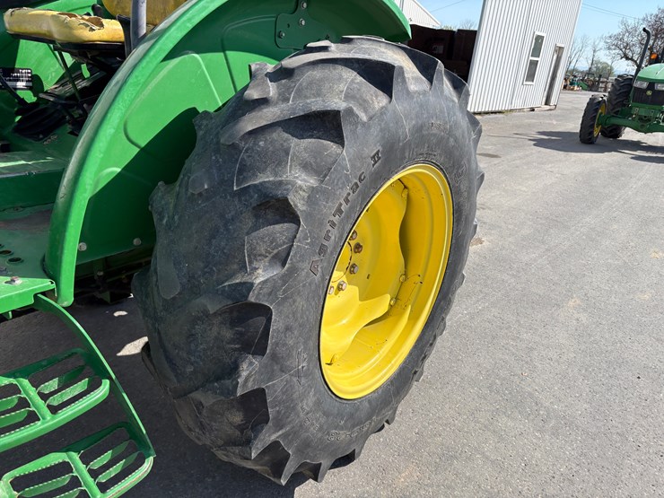 john-deere-5075e-image-17