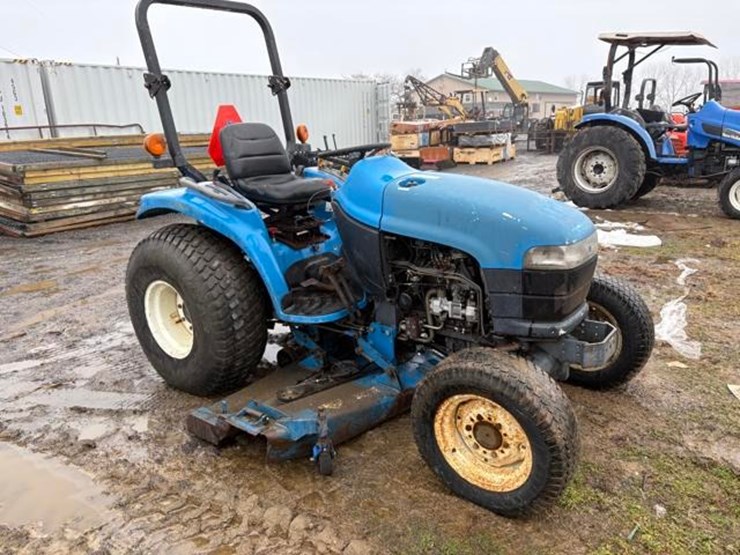 new-holland-tc25d-image-4