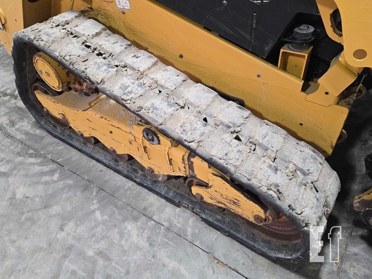 2023-caterpillar-259d3-image-36