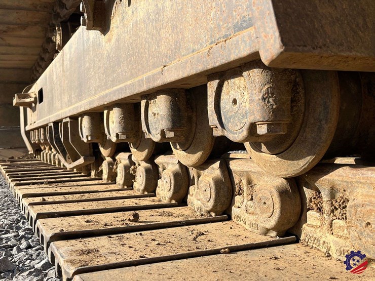 2010-caterpillar-345dl-image-10