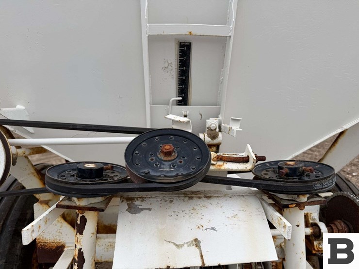 willmar-high-lander-fertilizer-spreader-image-22