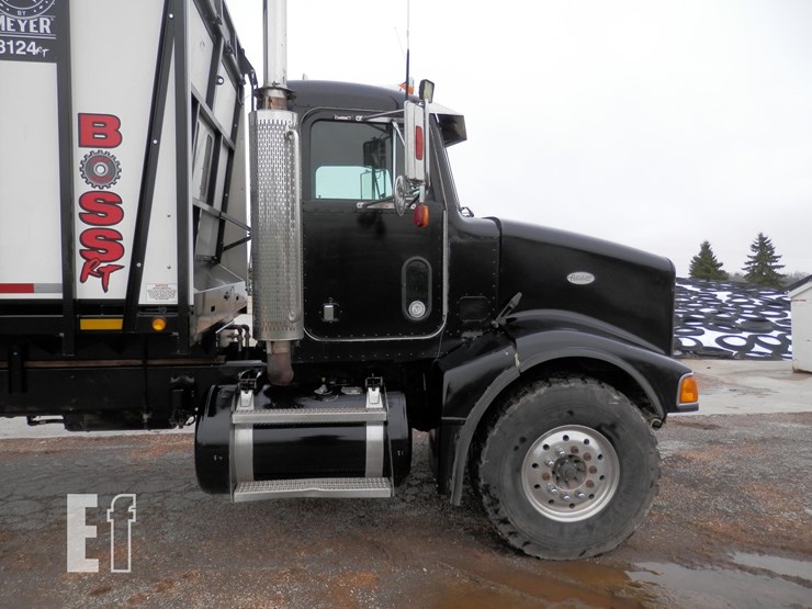 1999-peterbilt-385-image-3