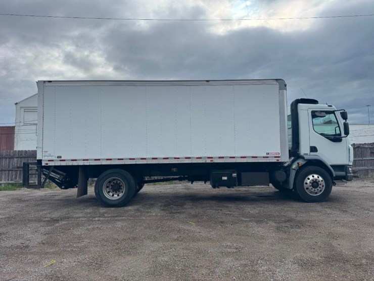 2016-kenworth-k370-image-1