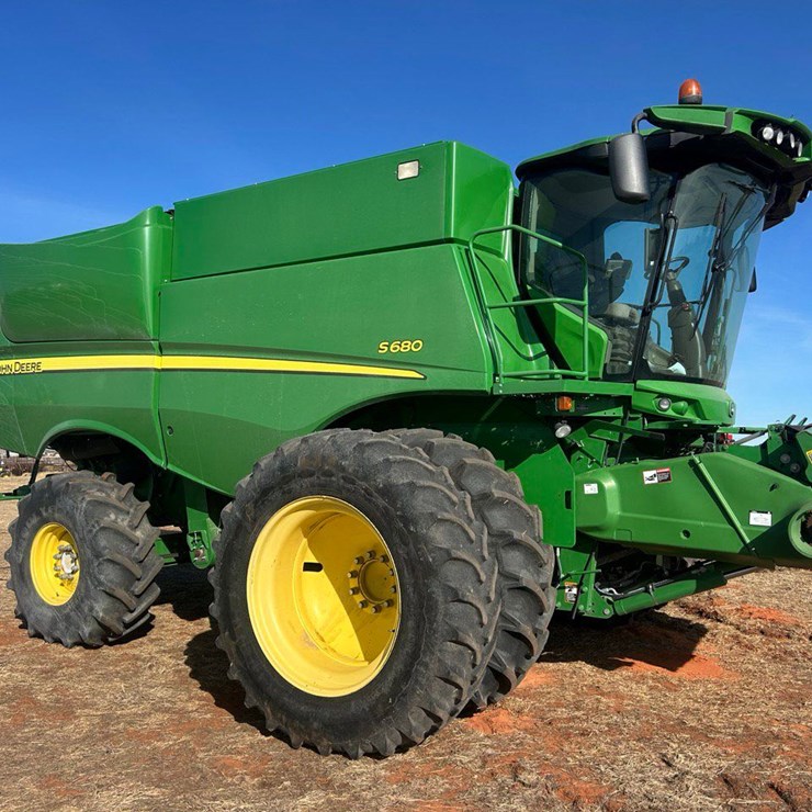 2013 JOHN DEERE S680
