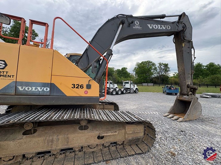 2017-volvo-ec300el-image-57