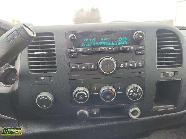 2011-gmc-sierra-2500hd-image-15