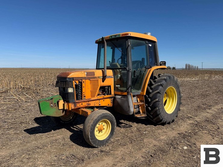 john-deere-tractor-image-1
