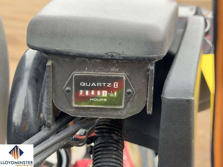 2015-toro-greensmaster-300-image-16