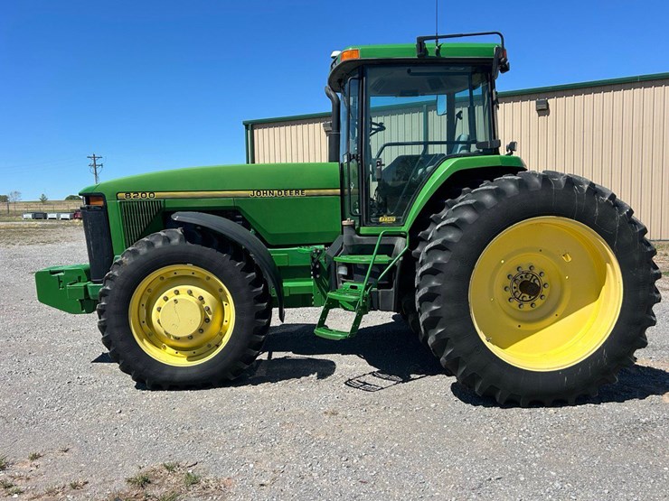 1996-john-deere-8200-image-1