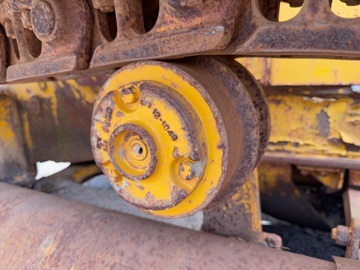 caterpillar-d6-image-17