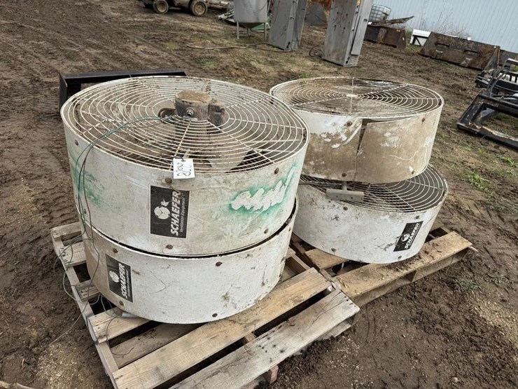 (4)-schaefer-36"-barn-fans-image-1