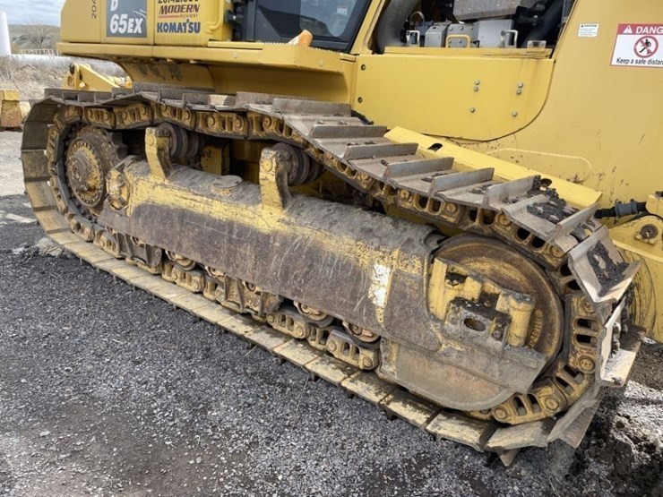 2013-komatsu-d65ex-17-image-18