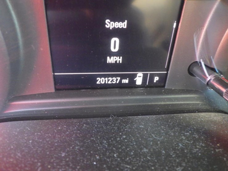 2019-chevrolet-1500-image-14