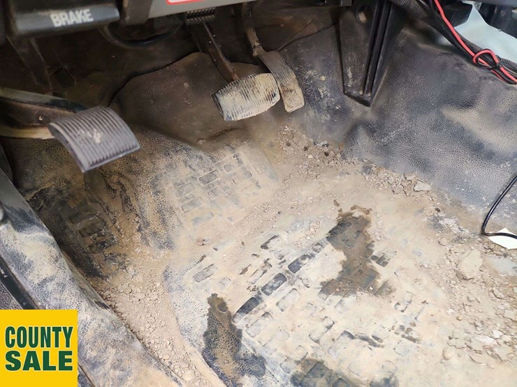 2012-ford-f550-image-17