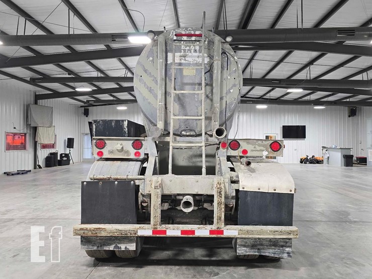 1974-1974-38-foot-tank-trailer-6238-image-8