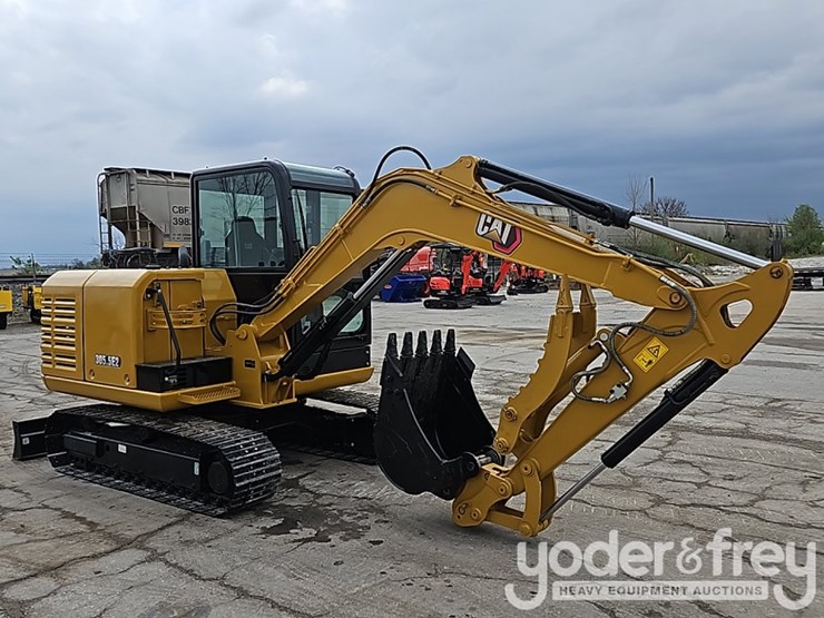 2018-caterpillar-305.5-image-2
