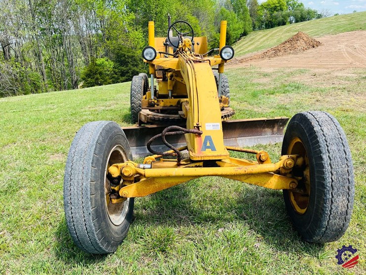 1965-allis-chalmers-d-image-9