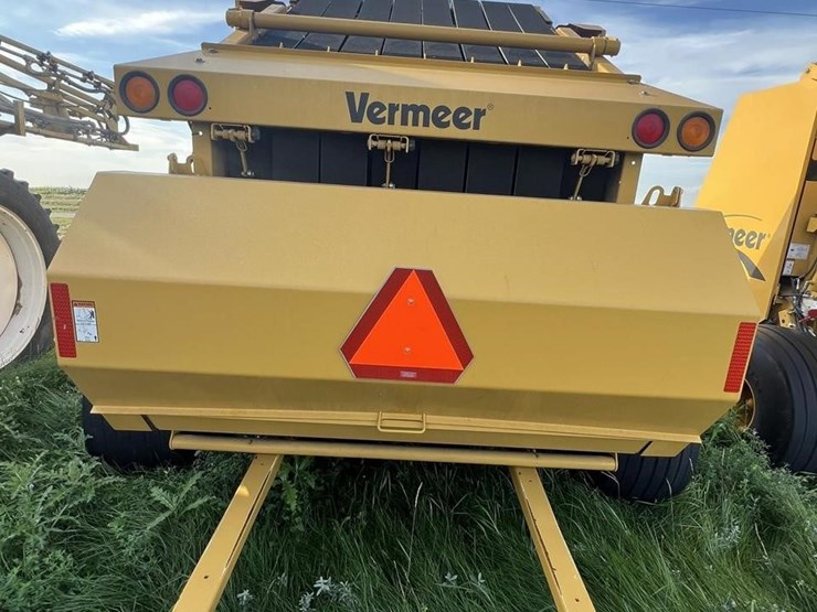 2013-vermeer-605sm-image-4
