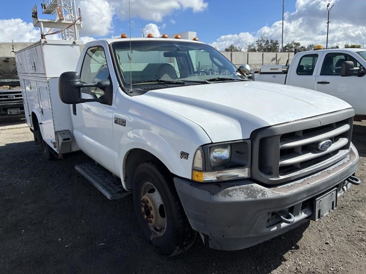 2004-ford-f350-image-2