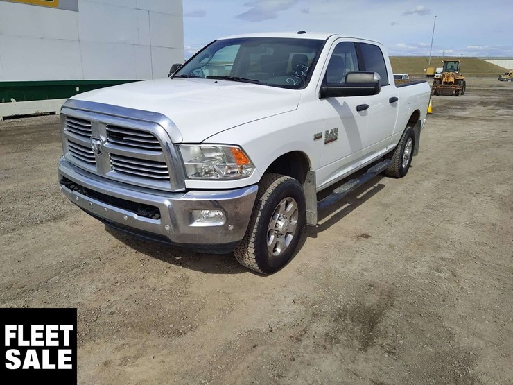 2018-dodge-2500-image-1